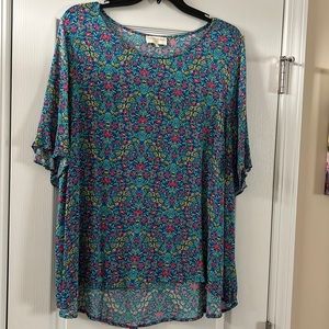 NWOT Floral Print Top